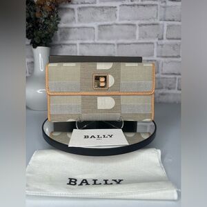 BALLY vintage wallet; EUC; cloth outside / leather inside; box & dust bag